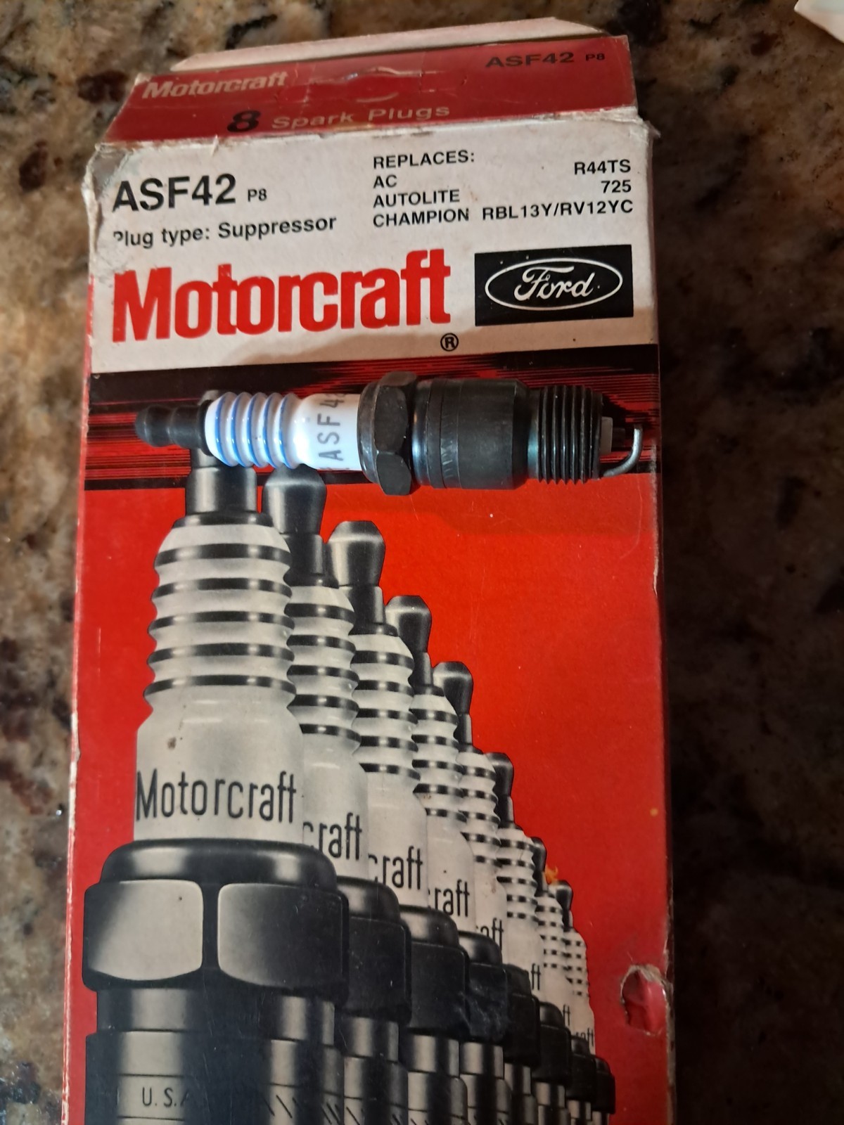 Vintage Set of (8) New Motorcraft Ford 1966 Spark Plugs model ASF42P8 NIB