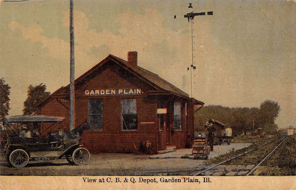 Garden Plain Illinois scene at C. B. & Q. Depot antique pc DD6094