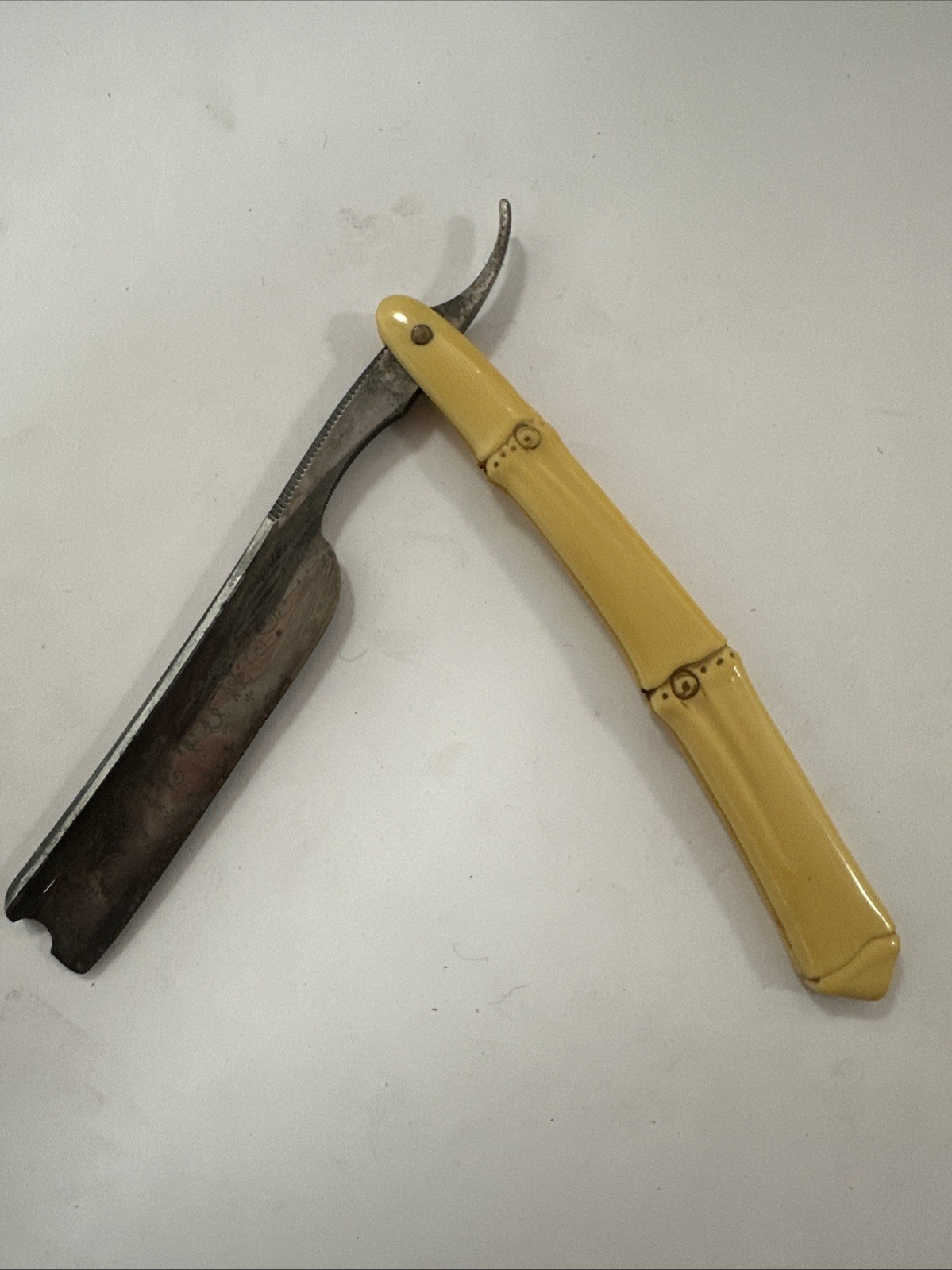 Vintage Straight Razor Janet, Semple Hill & Co. “ Victoria” Minneapolis, Minn