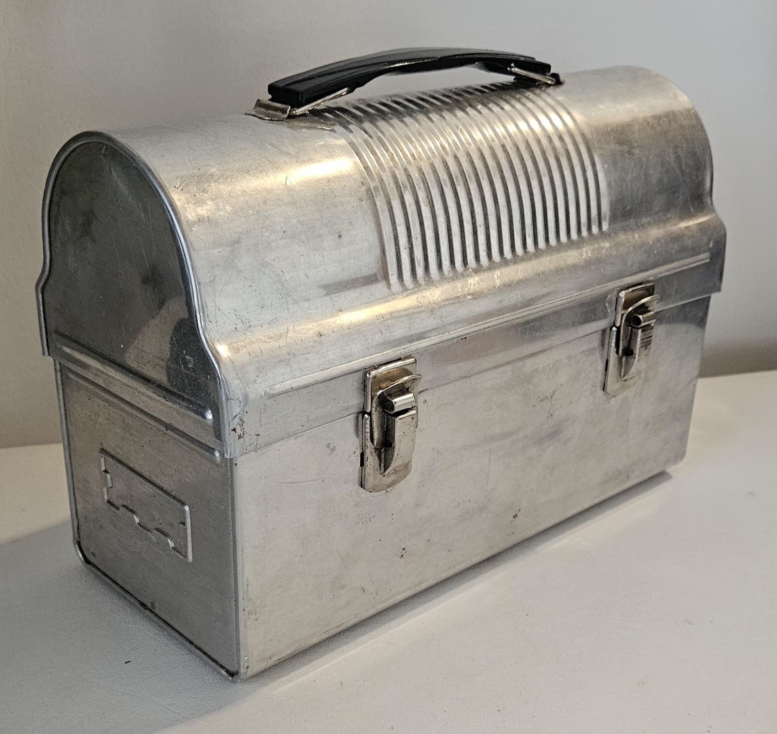 Iconic Vintage Aluminum Lunch Box 1940s–1950s 