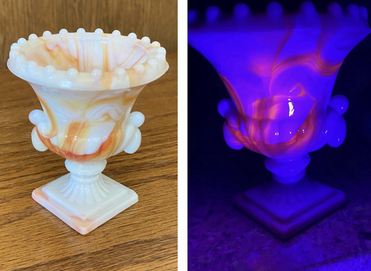 VTG UV REACTIVE AKRO AGATE Slag Glass VOGUE Merc Co Toothpick Urn Vase 3.25
