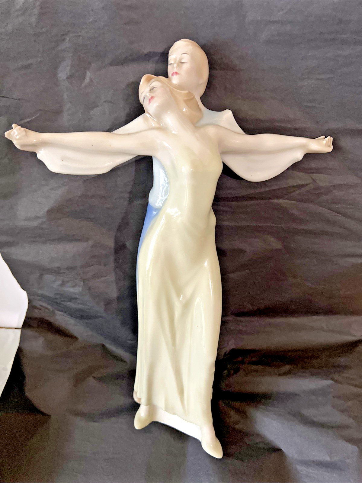 Vtg Royal Doulton Porcelain Figurine Tango  Reflections 1985 PERFECT CONDITION