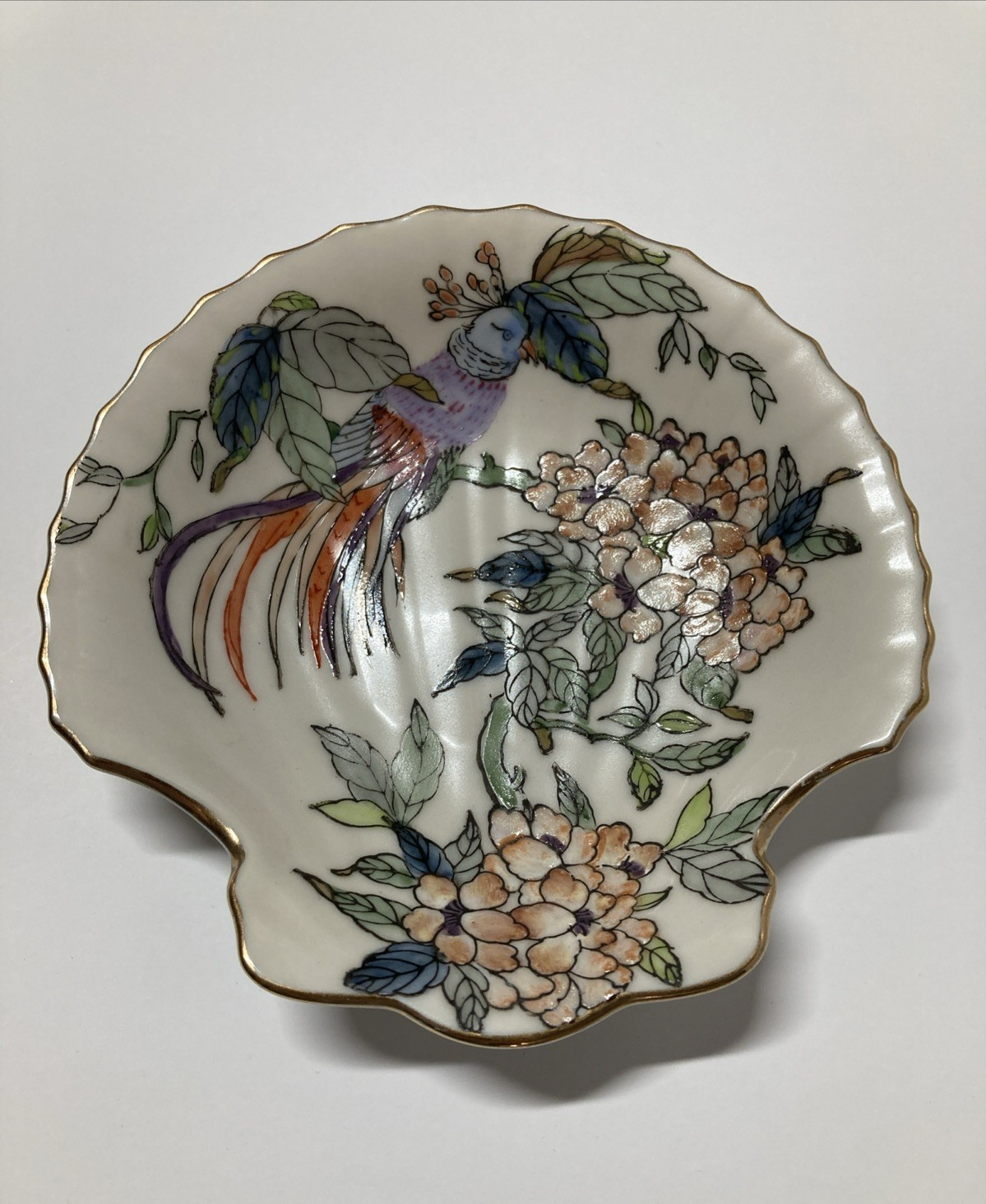 Vtg Toyo Shell Shaped Trinket Dish Peacock Bird of Paradise Jewelry Ring Macau