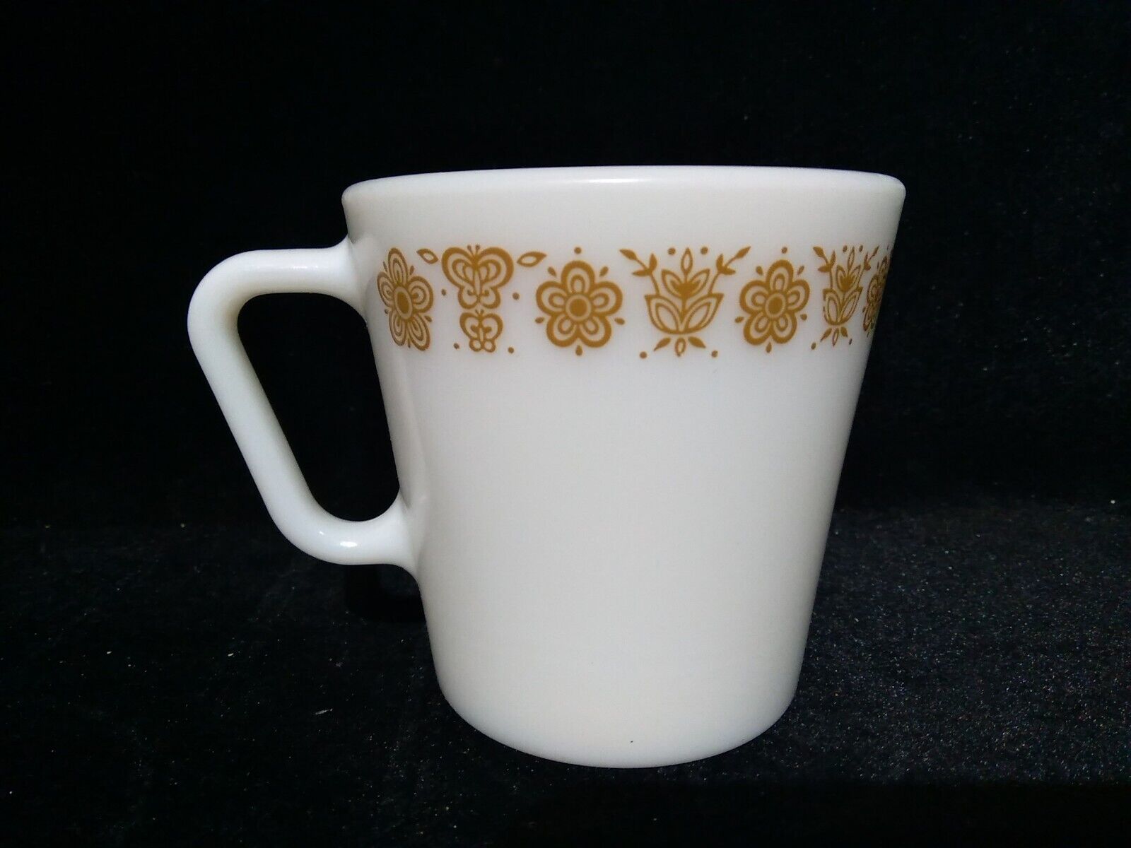 Corning Pyrex BUTTERFLY GOLD Corning Ware Coffee Tea Cup Mug