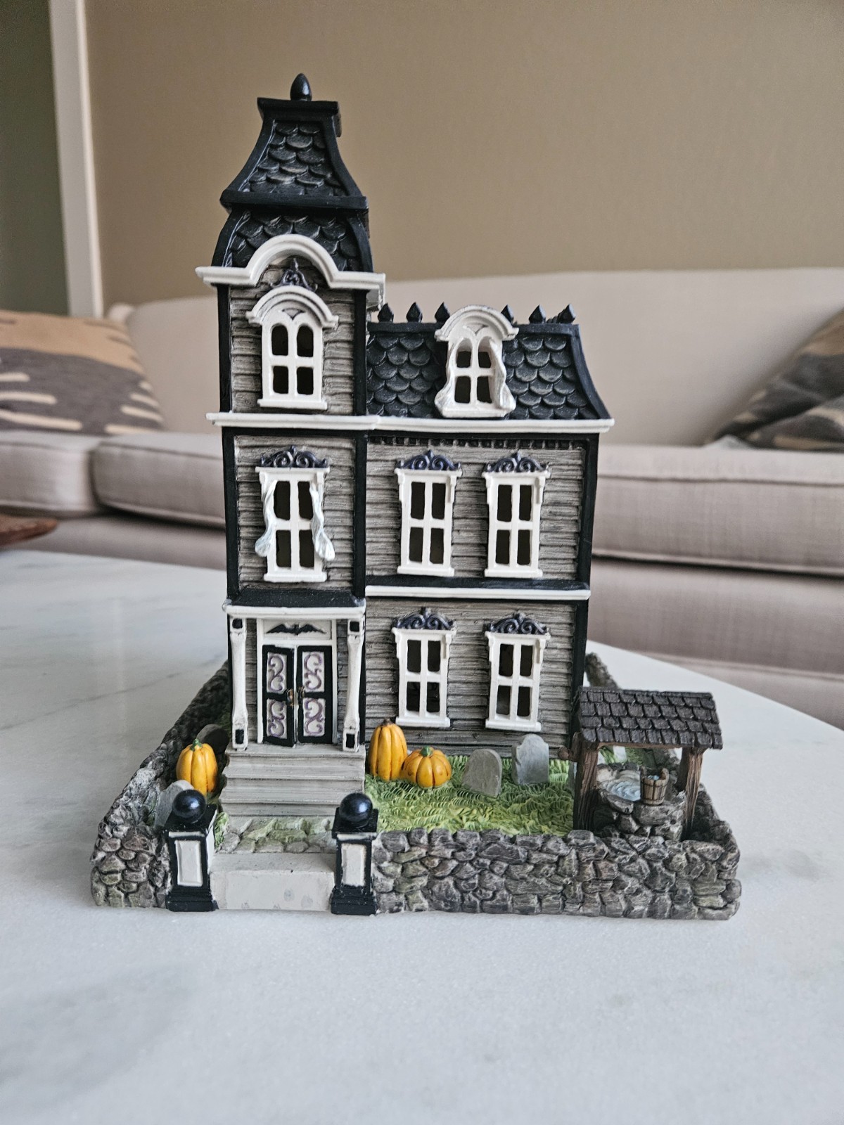 Lenox Halloween Lighted Haunted House Tombstones Pumpkins 891435