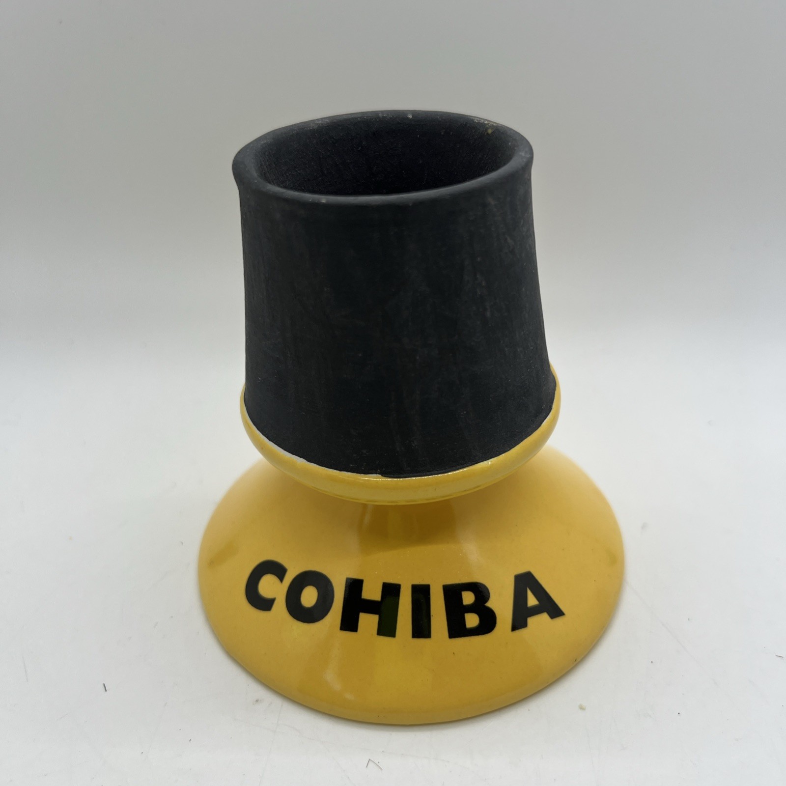 Vintage Cohiba Ceramic Single Cigar Stand Holder Yellow Black Ashtray Rest