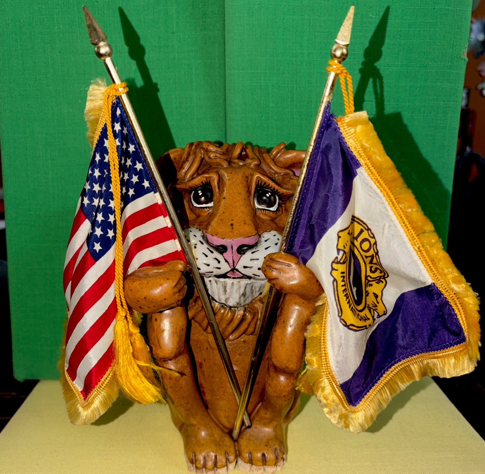 LIONS CLUB LION FIGURE w LIONS & USA FLAGS STONEWARE FOLK ART POTTERY HOLDER