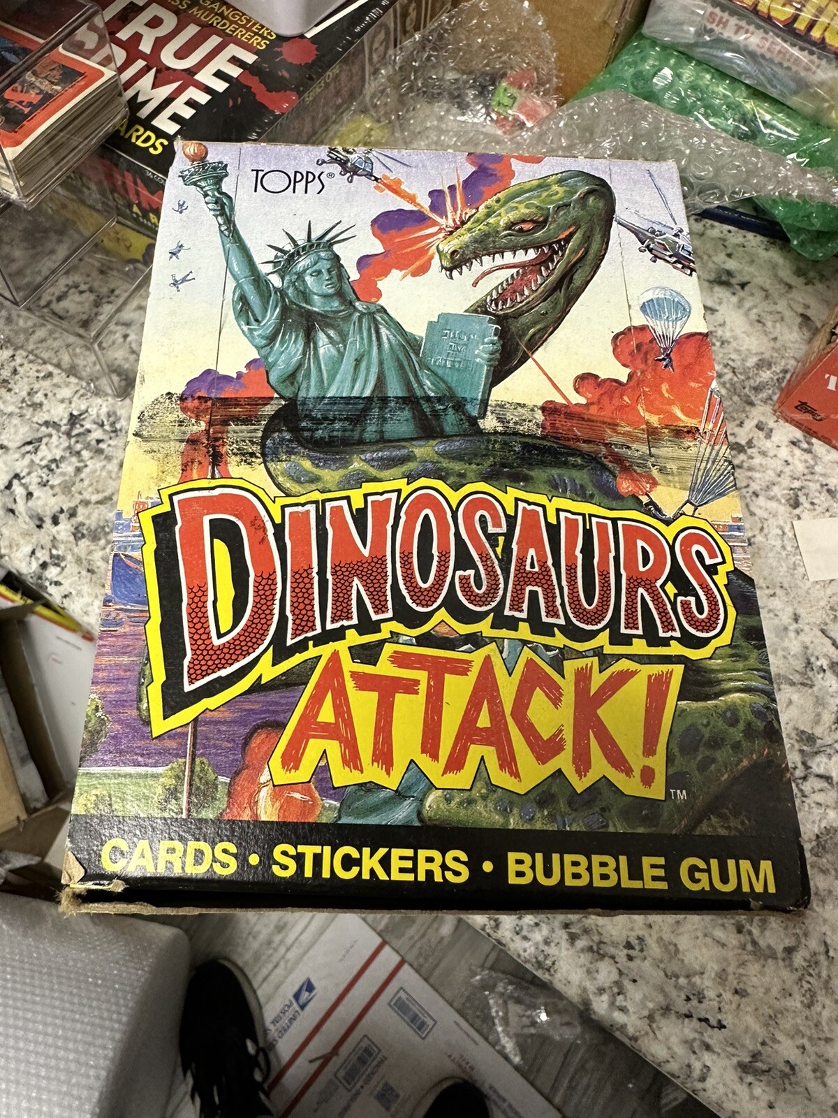 1988 Topps Dinosaurs Attack Homage to Mars Attacks 48 packs NOS MIB Mars attack