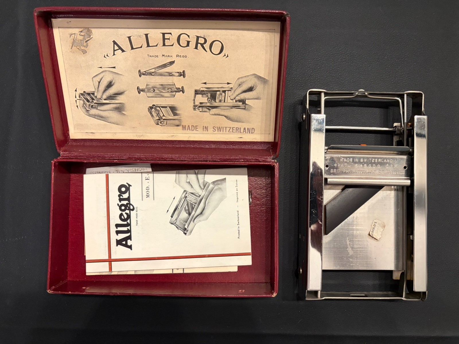 Vintage Allegro Swiss Razor Blade Sharpener Stropper Model E/L w Box Papers
