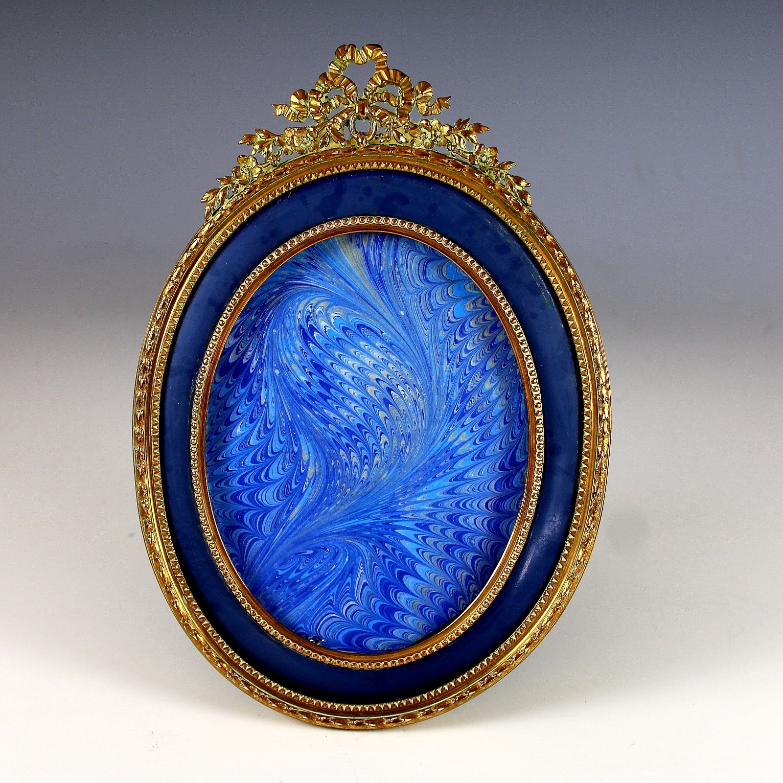 Antique Bronze French Oval Bow Top Photo Frame w Blue Surround, Easel Glass Antique Bronze French Oval Bow Top Photo Frame w Blue Surround, Easel Glass