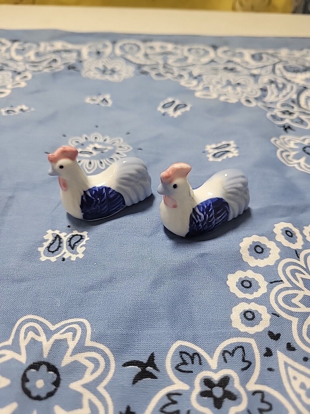 *LOT OF 2* vintage Japanese travel mini chicken rooster ceramic Figurines