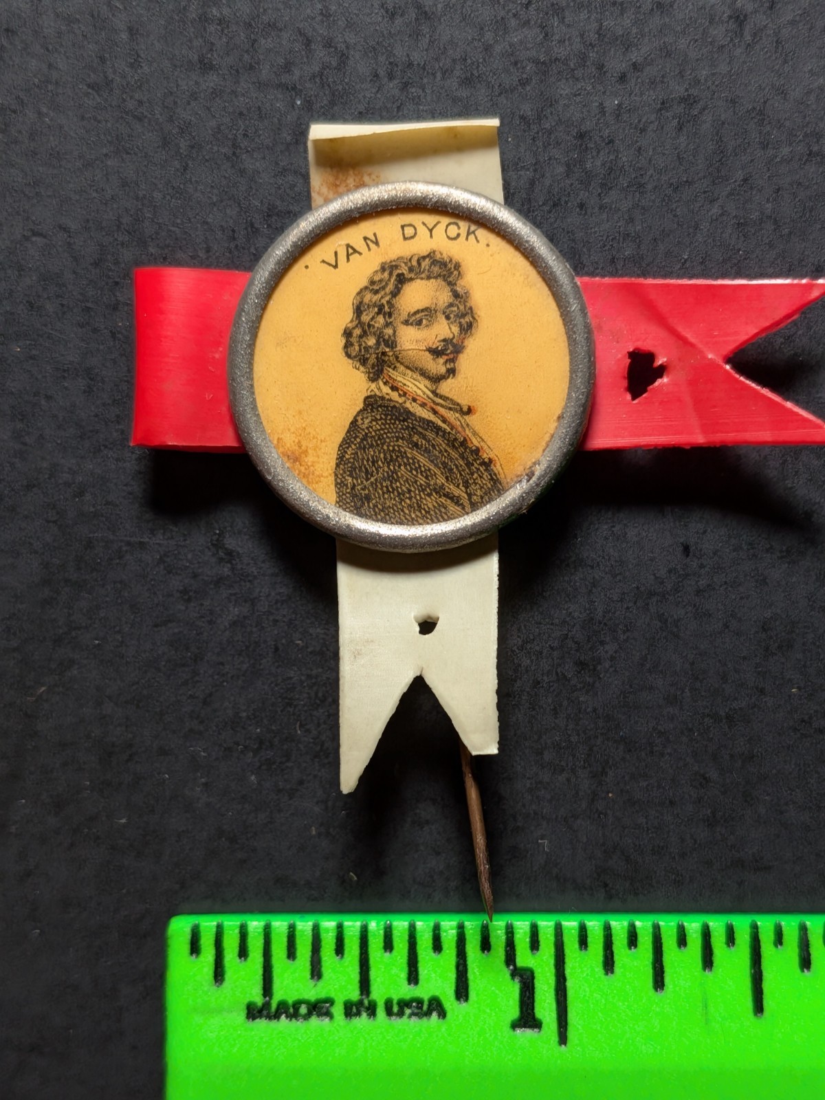 Vintage Van Dyck Painter Artist Pinback Pin
