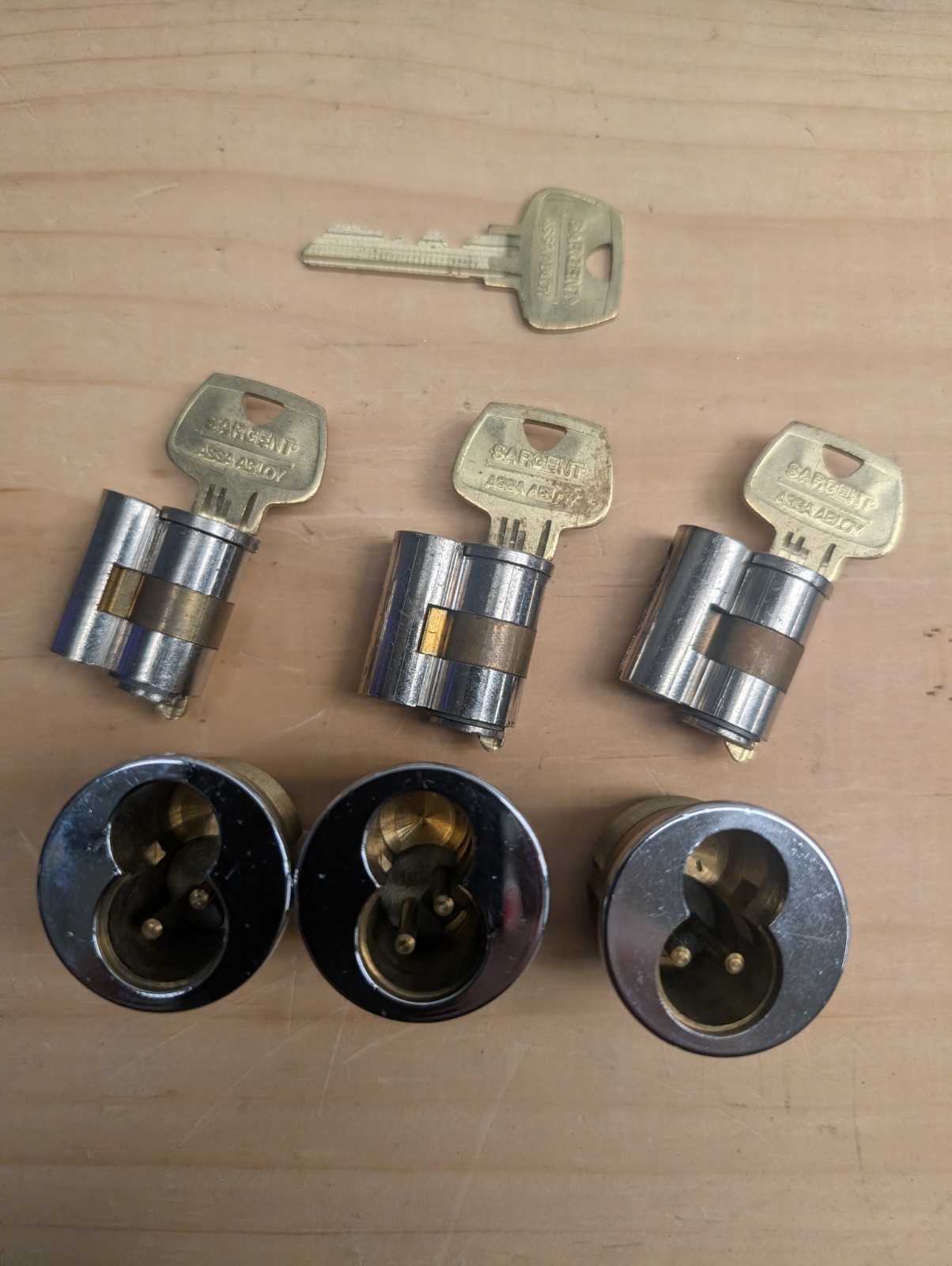 Lot Of 3 Sargent 6 pin Large Format Interchangeable Cores. HE Keway. 