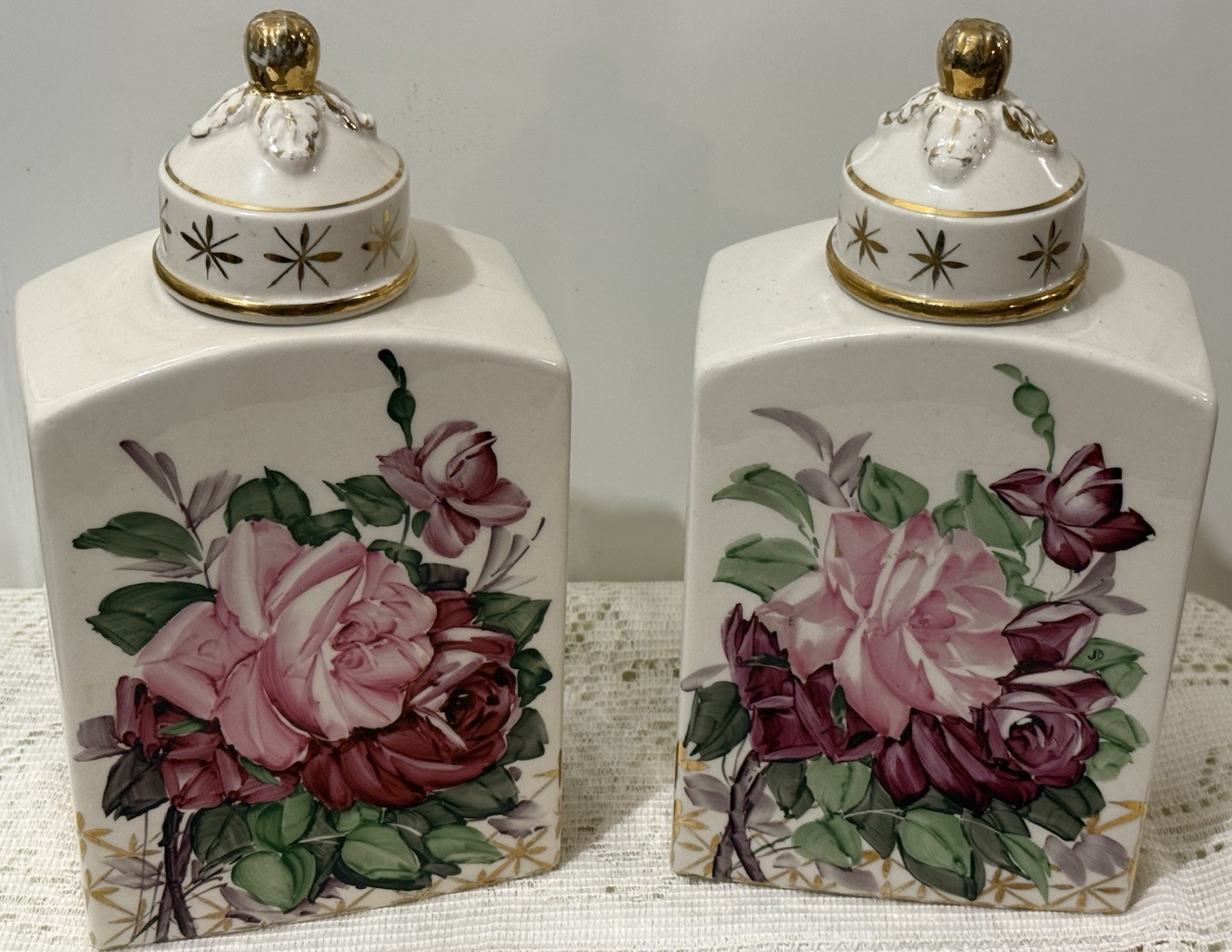 Vintage Ovington New York Hand Painted Rose Porcelain Tea Caddies Gold Gilt Pair Vintage Ovington New York Hand Painted Rose Porcelain Tea Caddies Gold Gilt Pair