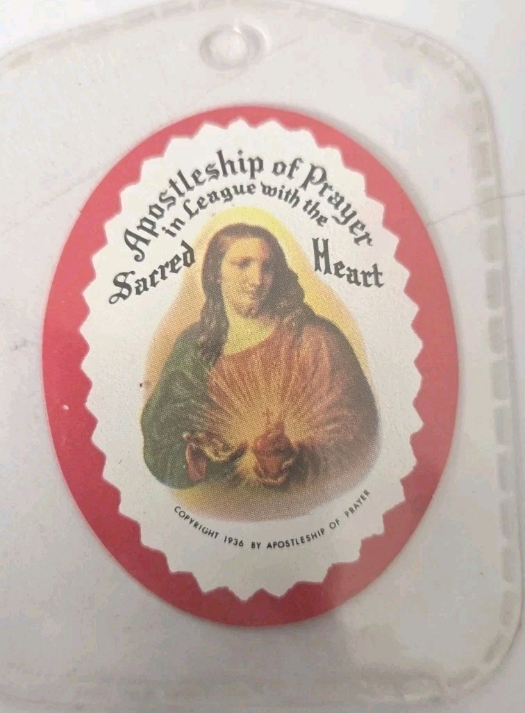 Vintage Sacred Heart of Jesus Apostleship of Prayer/Scapular Badge CR 1936