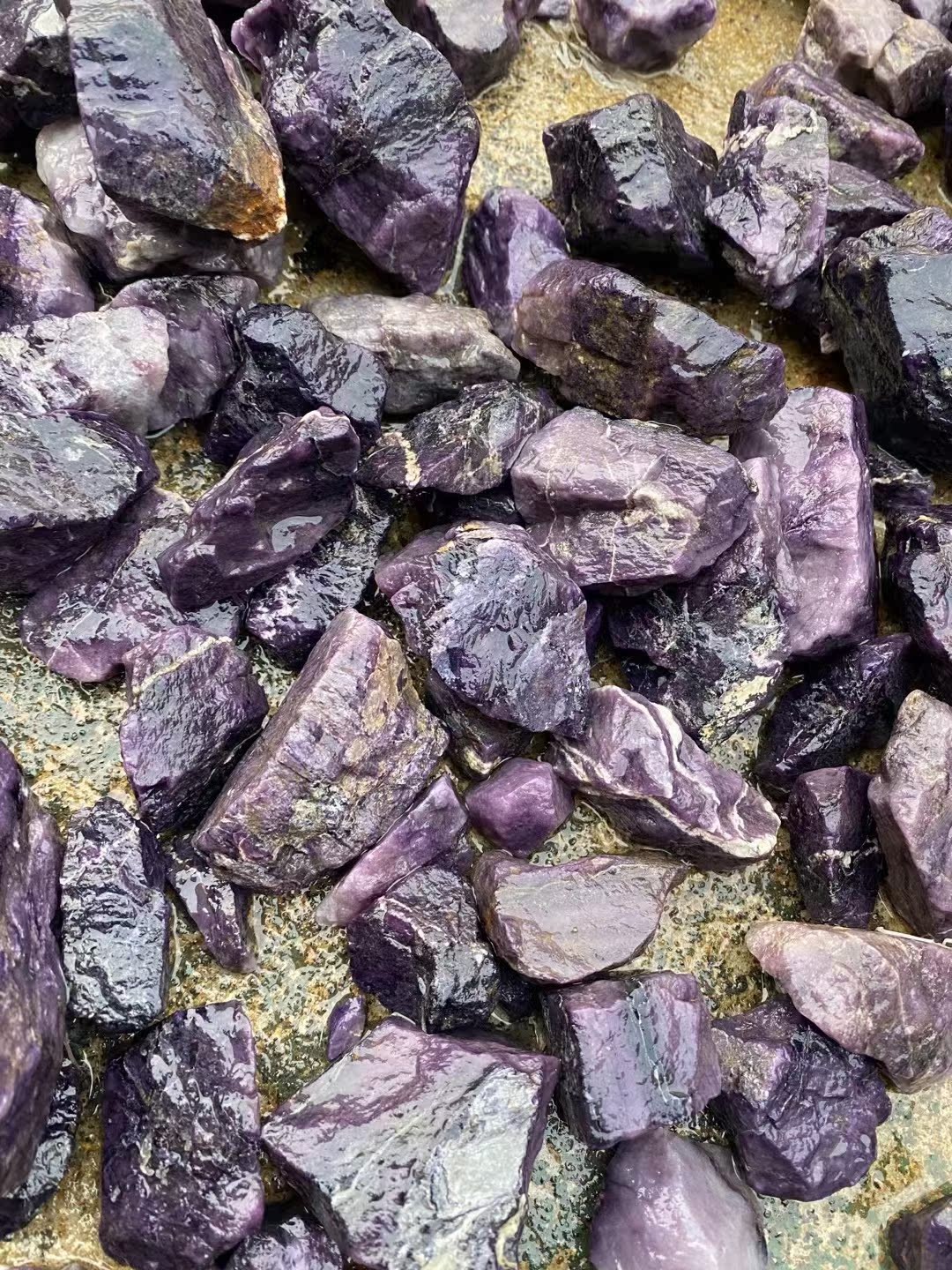 2.2LB Natural Sugilite Quartz raw gemstone Crystal healing Reiki China