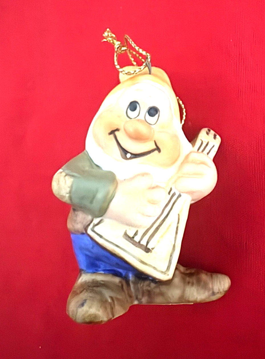  Schmid Walt Disney One Snow White  Dwarf Happy Playing Guitar Music Figurine