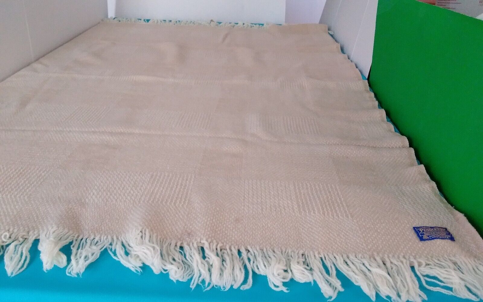 Vintage Pendleton Wool Blanket Throw Ivory Beige Textured Waffle Weave 57 x 53”