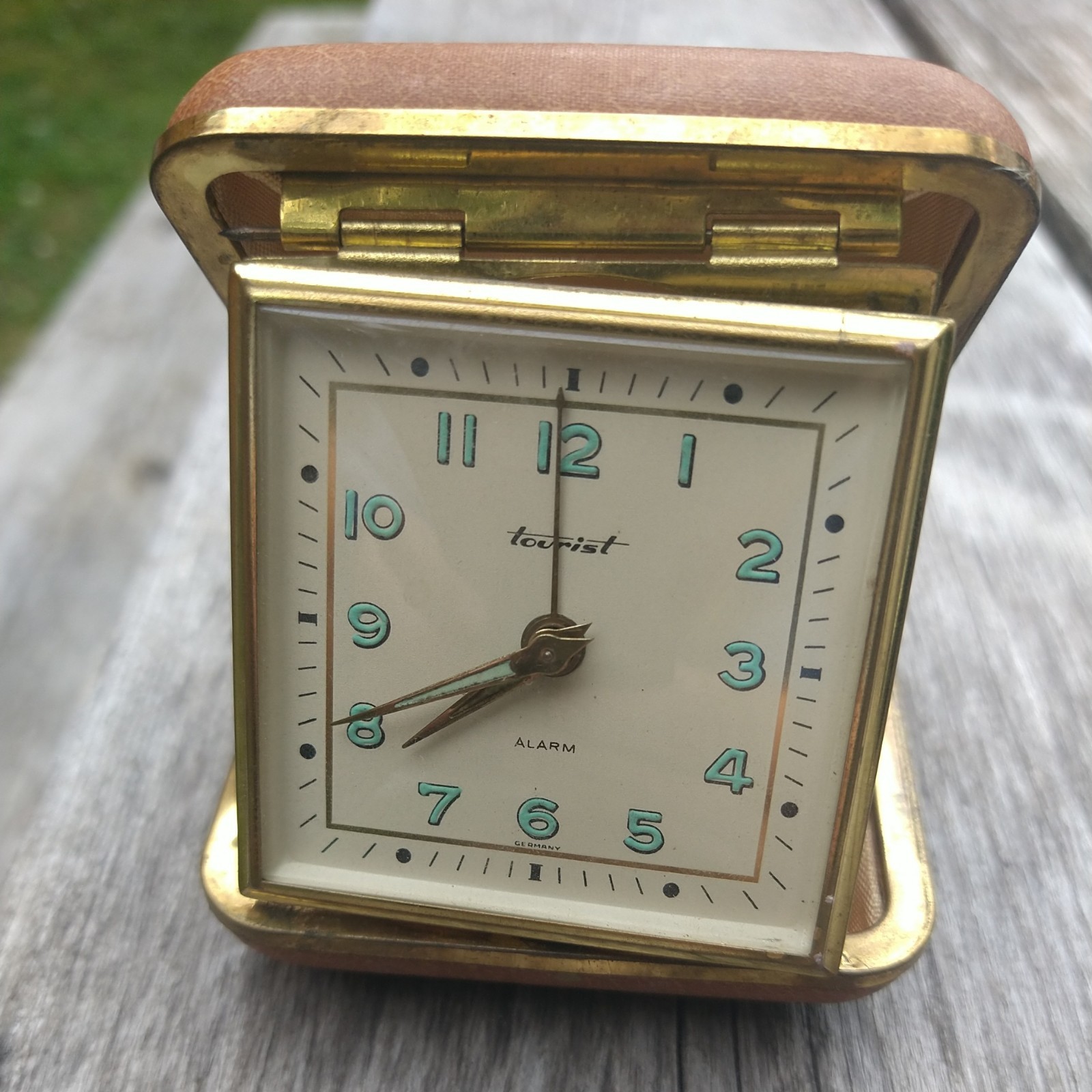 Vintage 1960s Ingraham Luminous Travel Alarm Clock Very Clean Working Condition