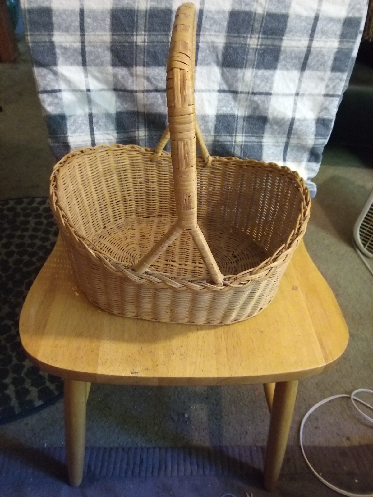 Vtg Oval Willow Reed Basket Thick Split Handle Cottagecore Storage Planter Rim