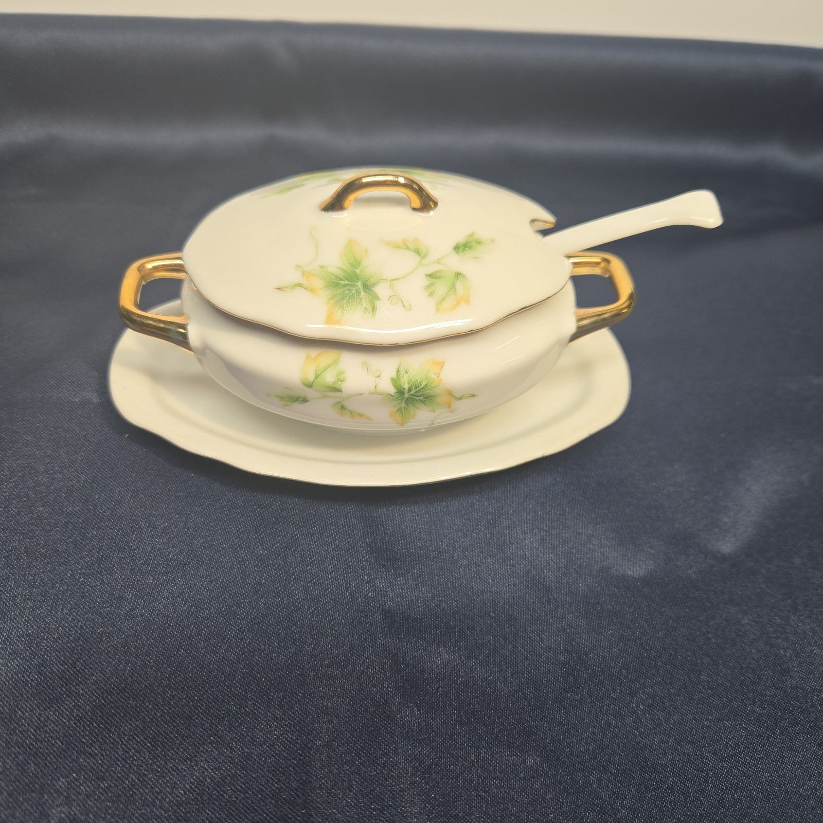 Vtg Royal Crown 1446 Condiment Dish w/ Attached Underplate and Plastic Spoon 