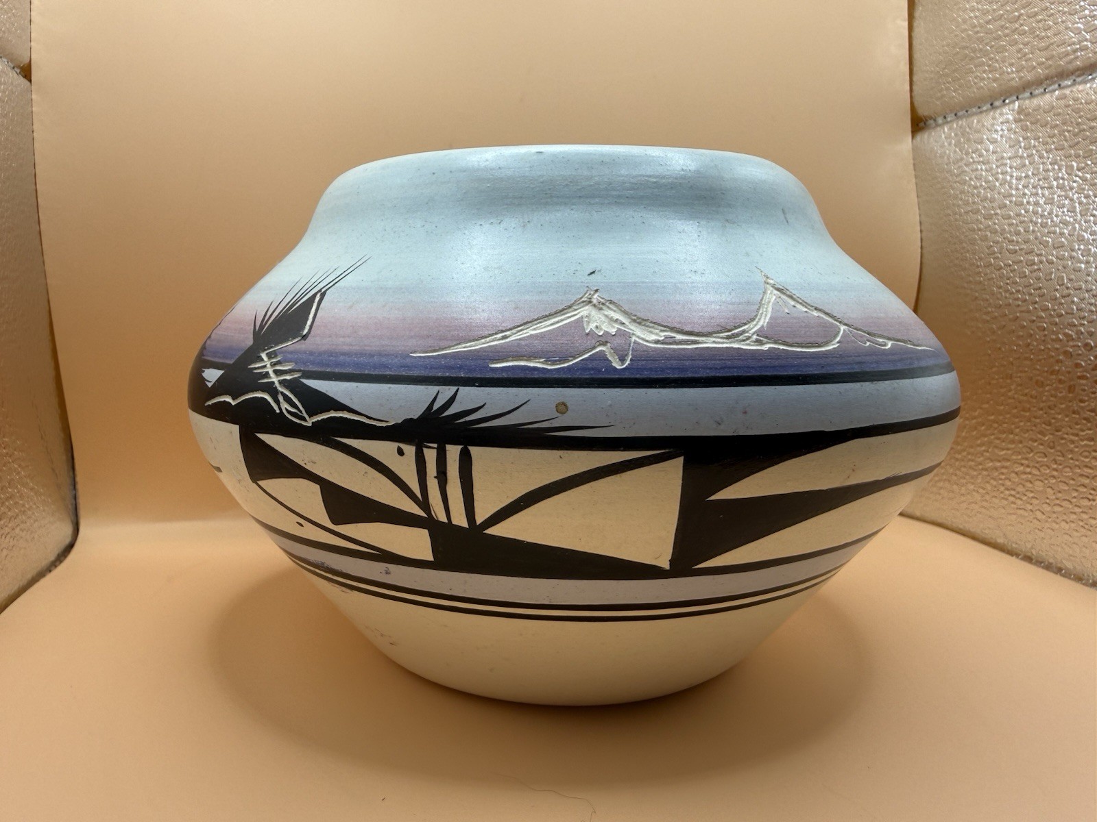 VTG CEDAR MESA Southwestern Art Vase Native Navajo Pottery, inscribed 1980's USA