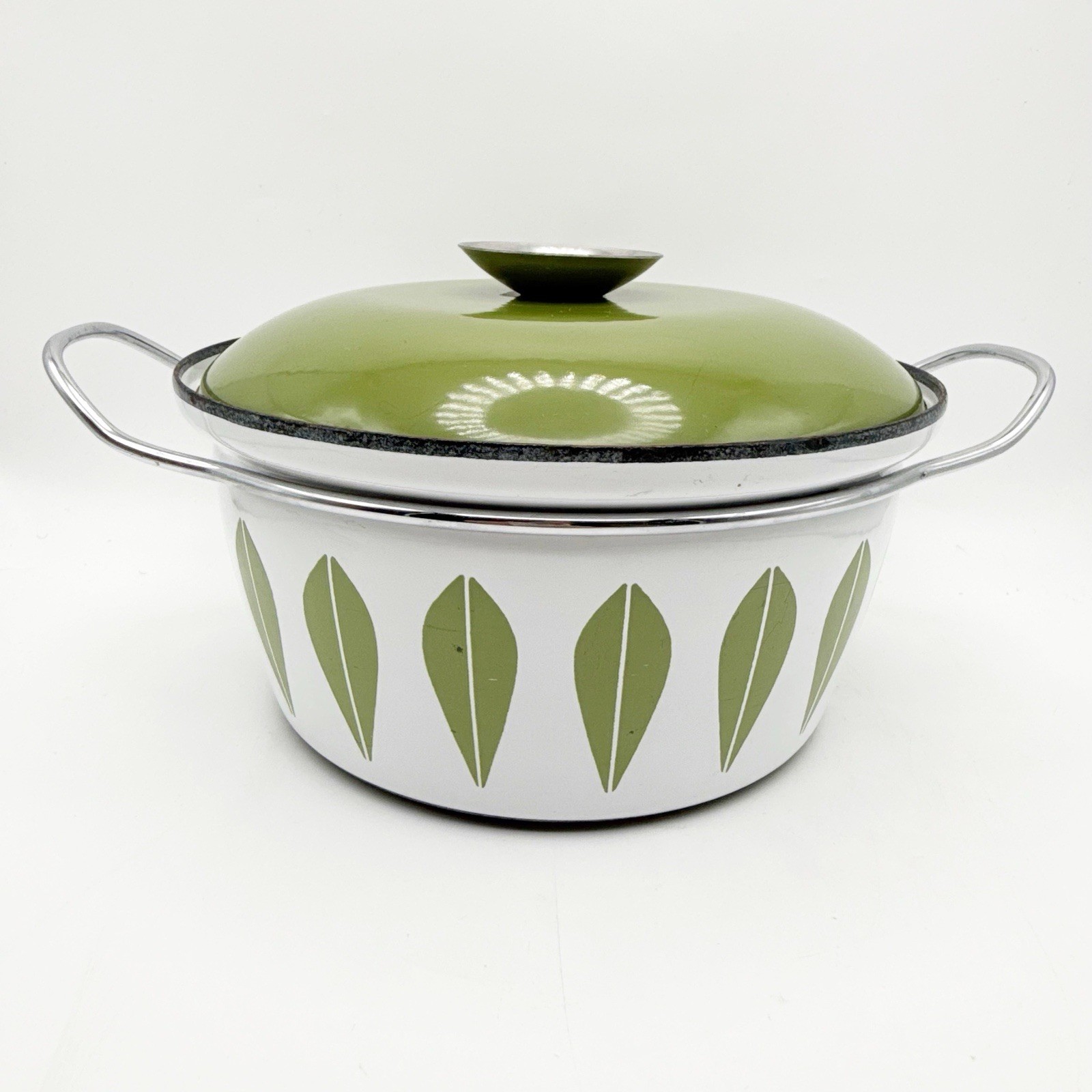 VTG Cathrineholm Norway Lotus Enamel Dutch Oven Casserole Dish Green RARE 8.5”