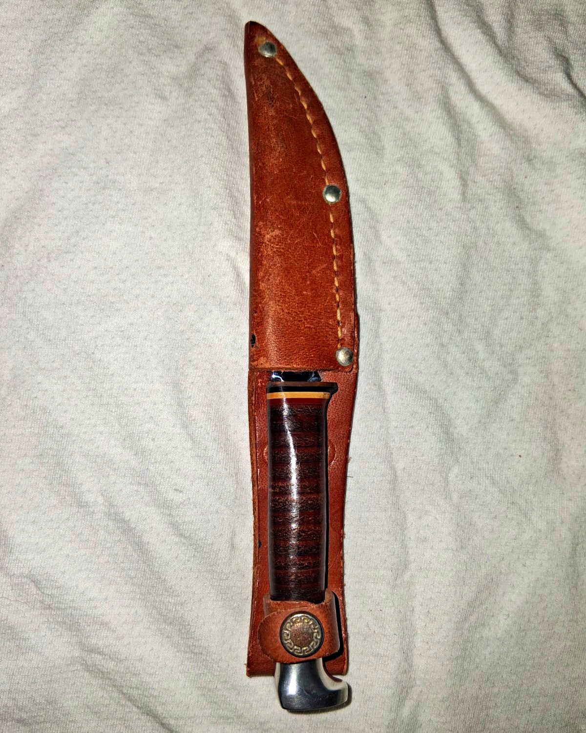 Mint condition Kabar Knife Dated Pre 1960. Cursive Kabar/ No Print On Other