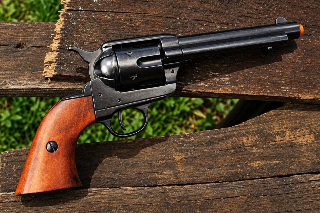 Colt M1873 Old West Revolver - 1873 - Peacemaker - Non-Firing Denix Replica
