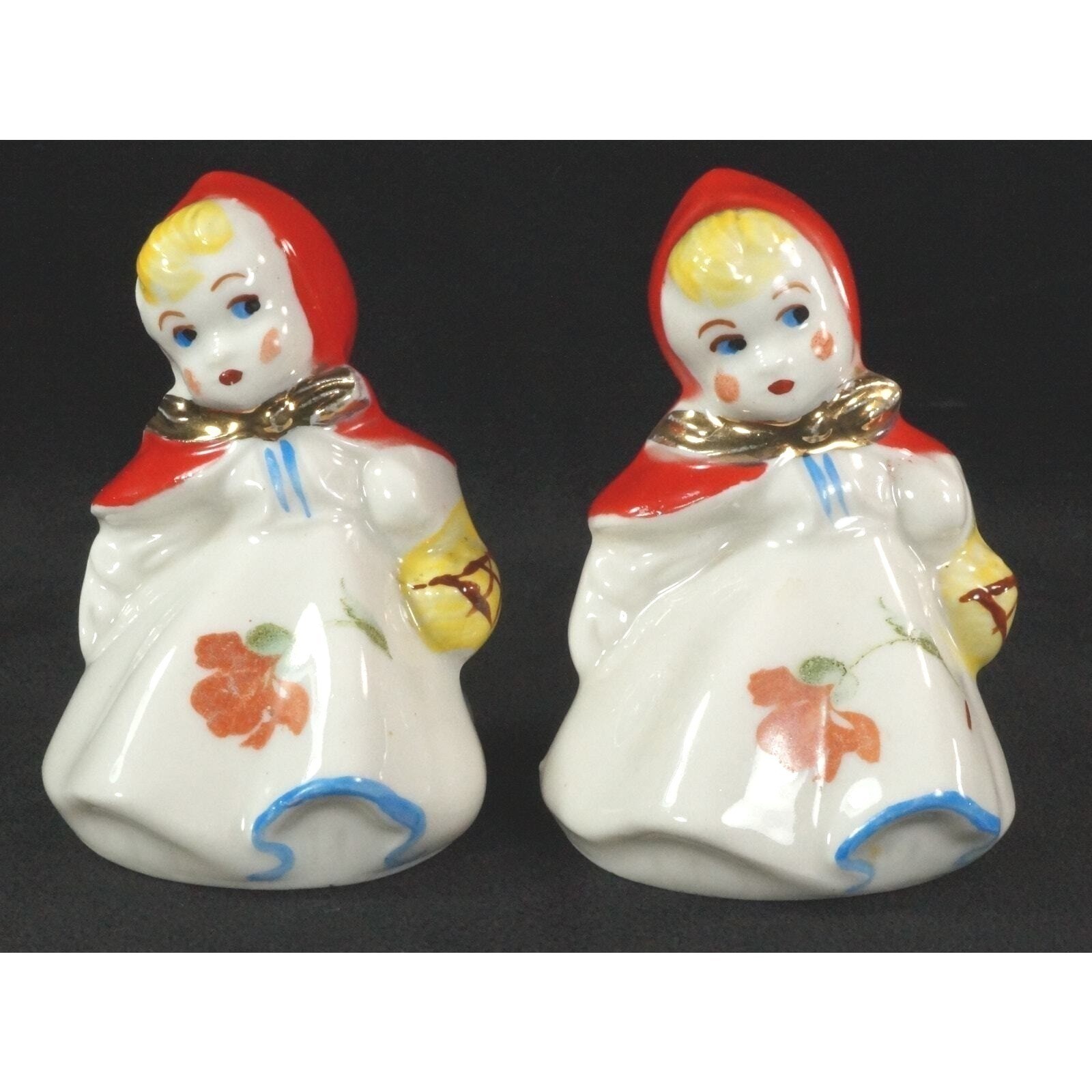 Vtg Hull Pottery Little Red Riding Hood Salt & Pepper Shakers 3.24\