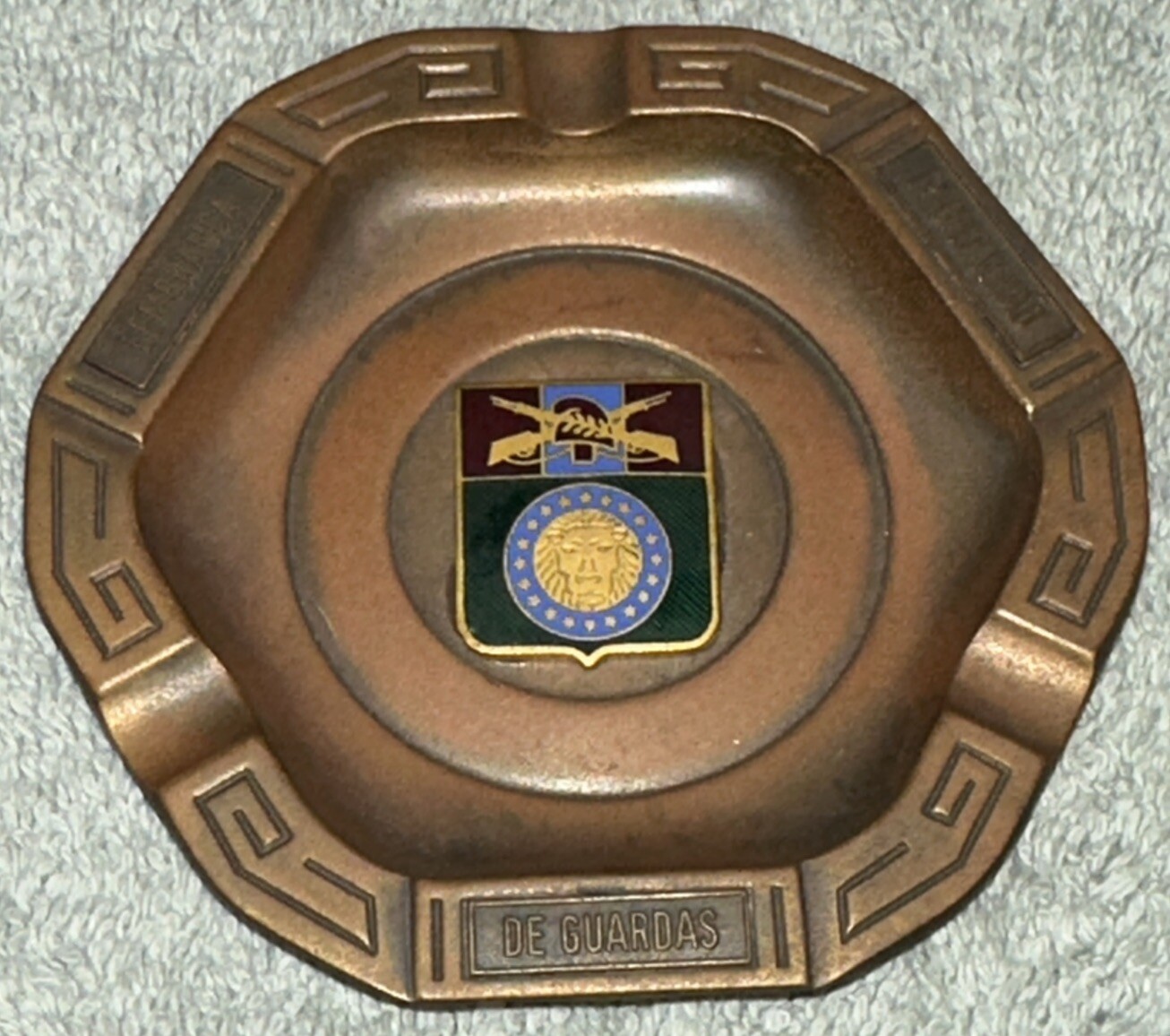 Vtg Batalhao De Guardas Lembranca Metal Ashtray Vtg Batalhao De Guardas Lembranca Metal Ashtray