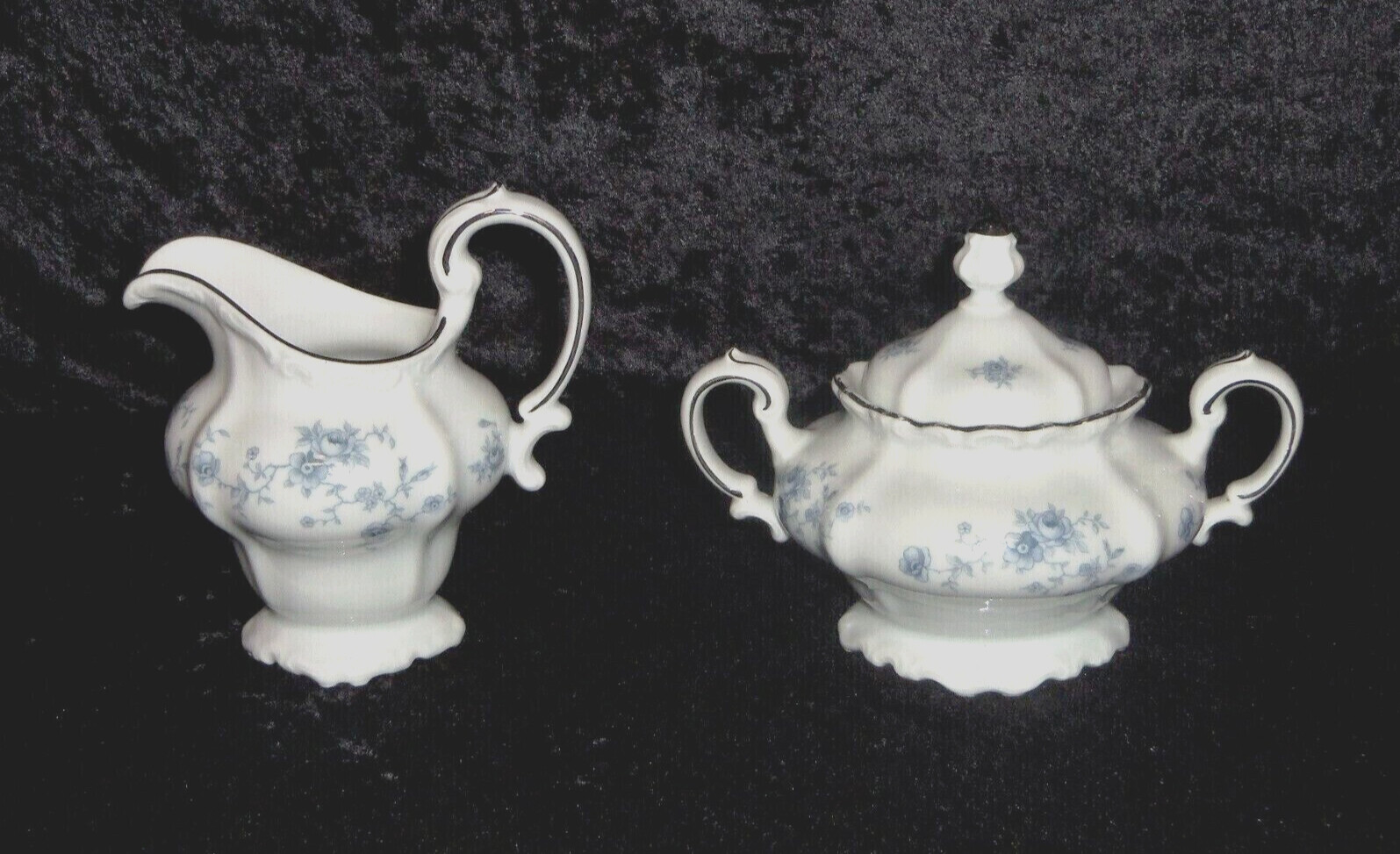 VTG Johann Haviland Blue Garland Creamer Sugar Bowl Set Bavaria Germany Floral