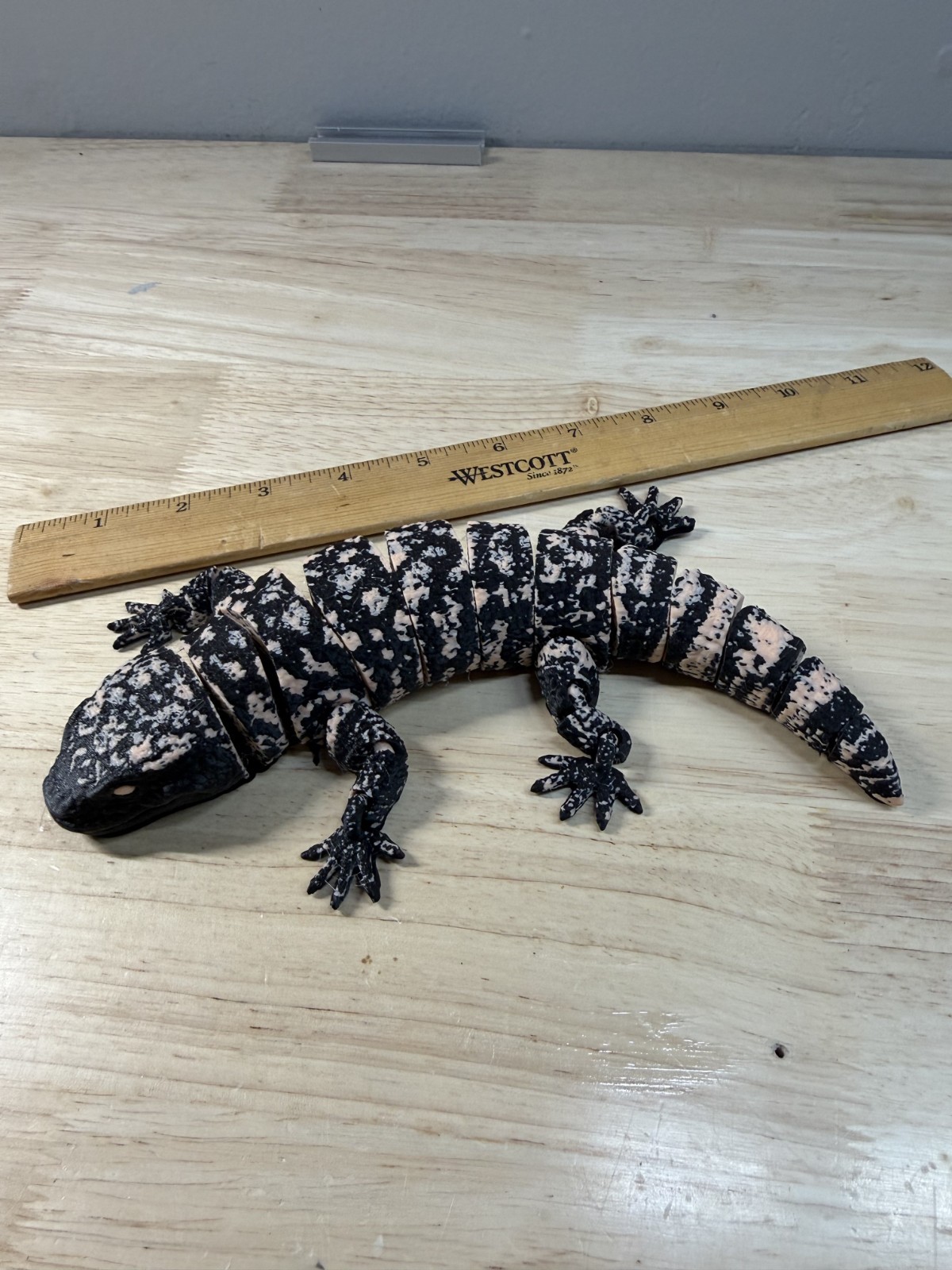 Realistic Articulated Gila Monster 3D Printed Lizard Figure Decor Gift