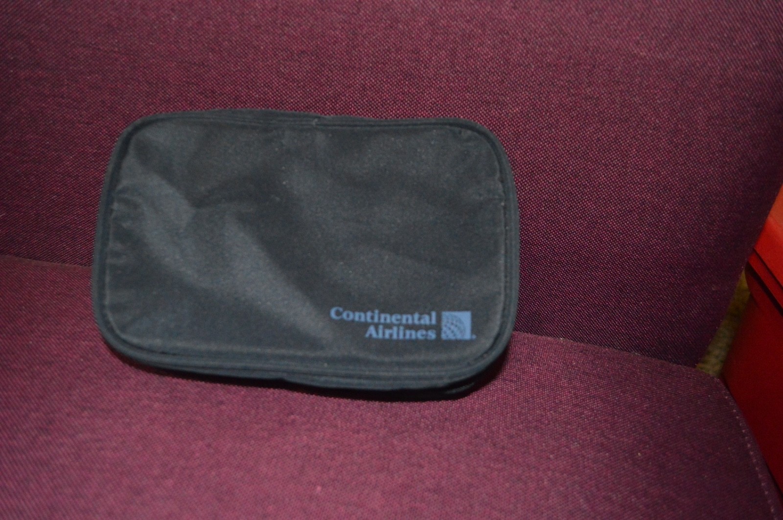Continental Airlines Travel Pouch Business 1st Class Amenity Bag Toiletry E4