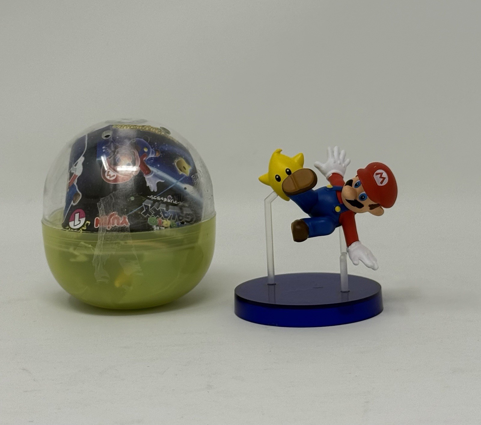 2007 Yujin Super Mario Galaxy Desktop Mascot Gashapon Figure - Flying Mario