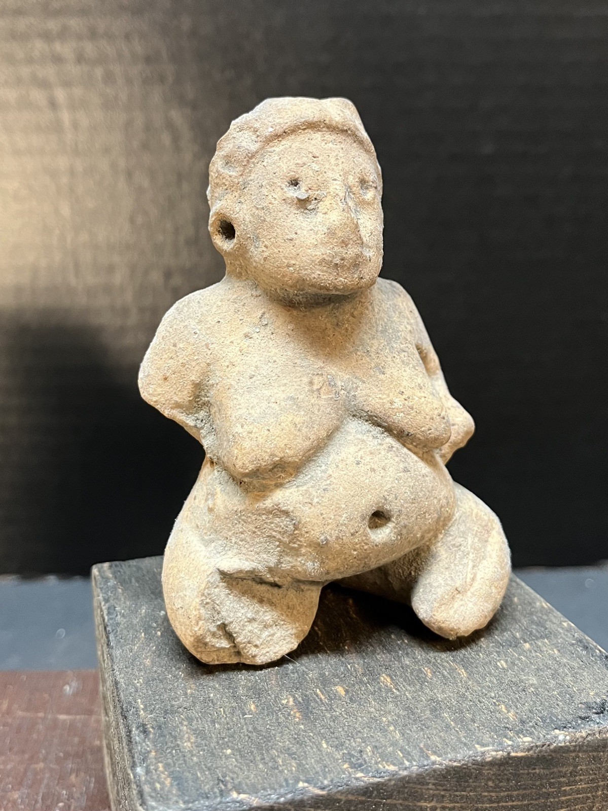 Pre-Columbian Veracruz Pottery Woman Mounted On Wooden Stand 900AD.
