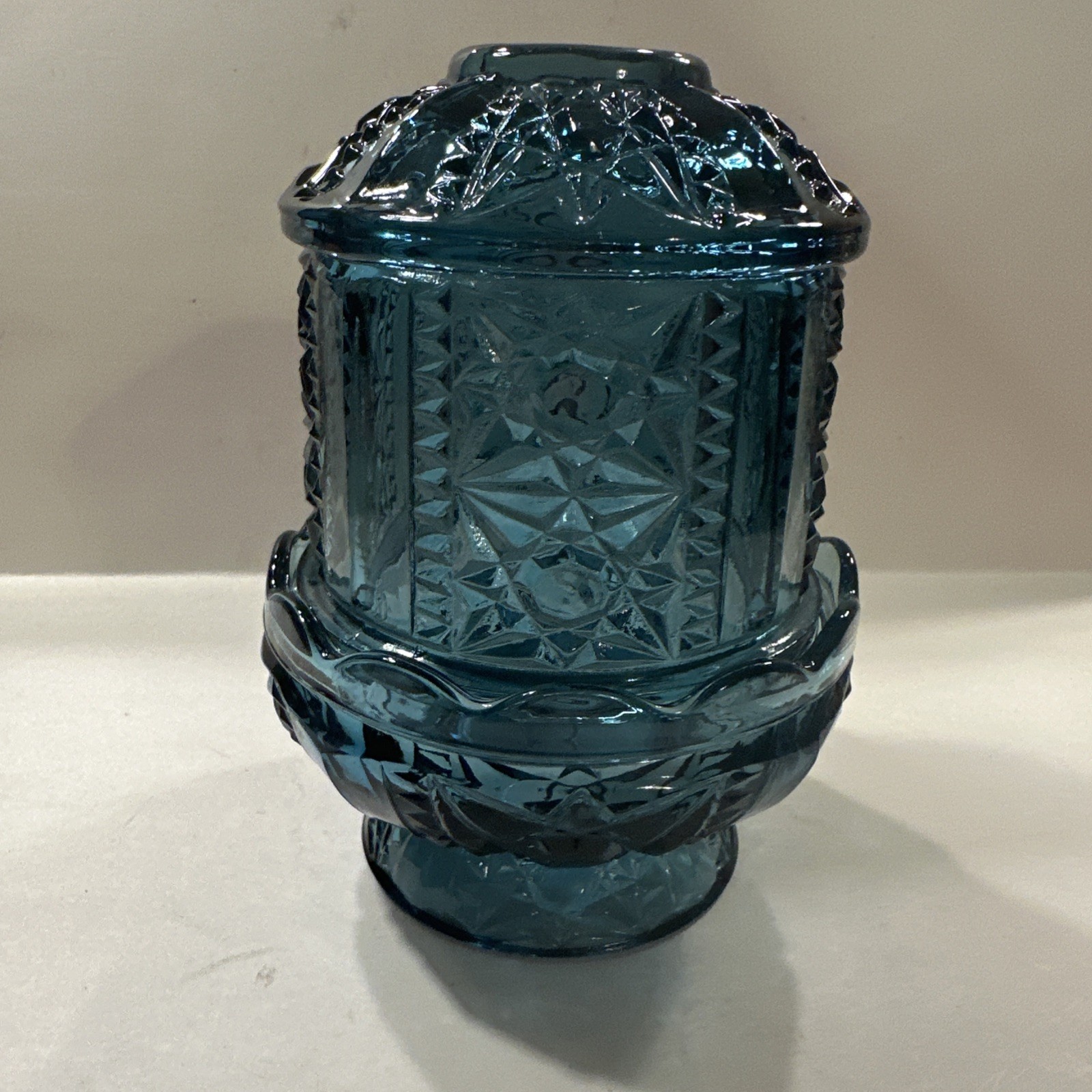 VINTAGE INDIANA GLASS STARS & BARS LARGE FAIRY LAMP COLONIAL BLUE 6.5 - Inches 
