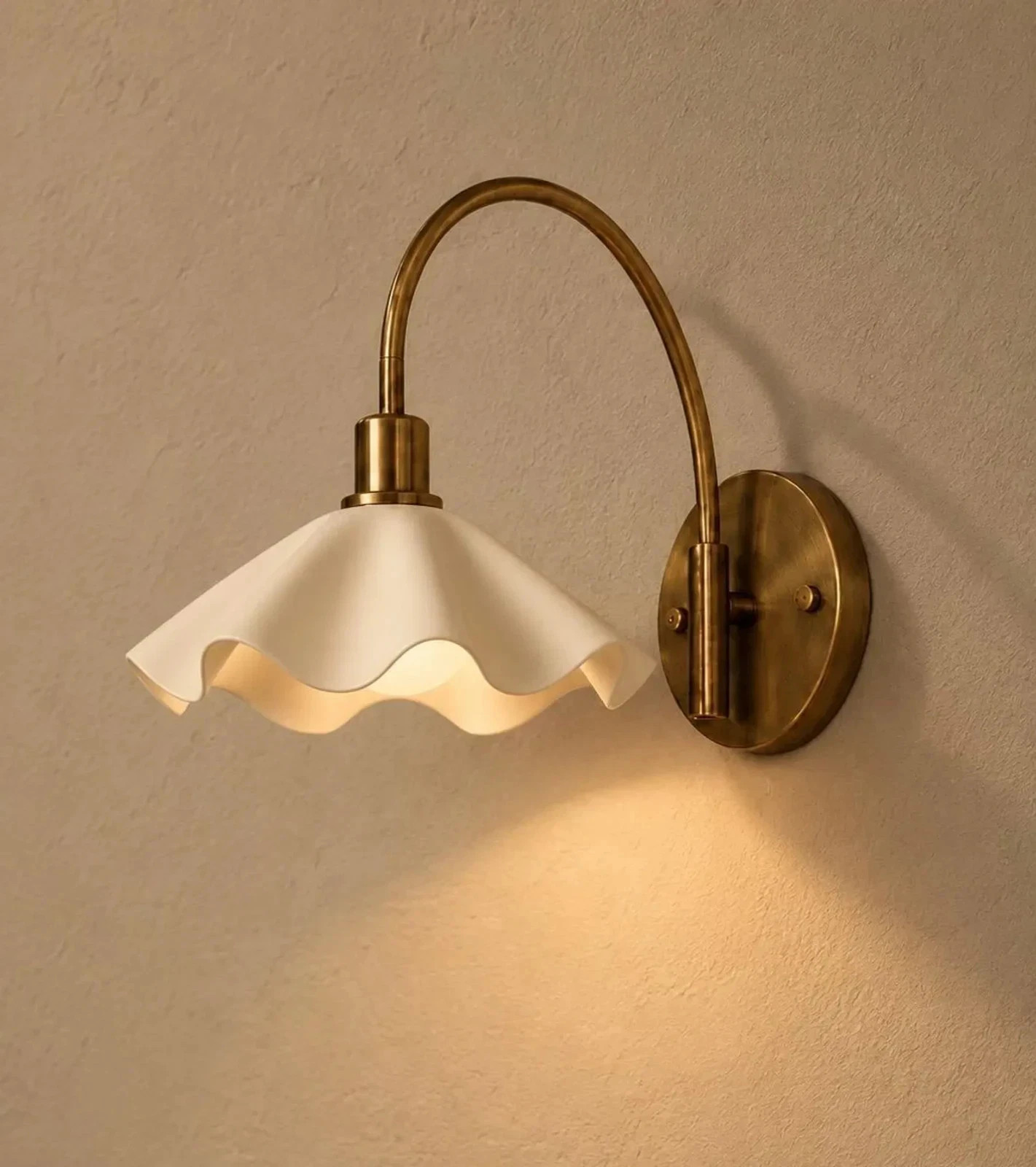 Mid Century Modern Brass Wall Sconce Scalloped Bathroom Vanity Light Wall Lamp