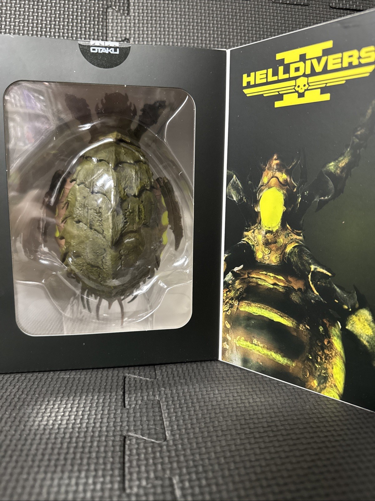 HELLDIVERS II - 7” Bile Skewer Lamp - 3D Glow In the Dark Bug Figure by Otaku