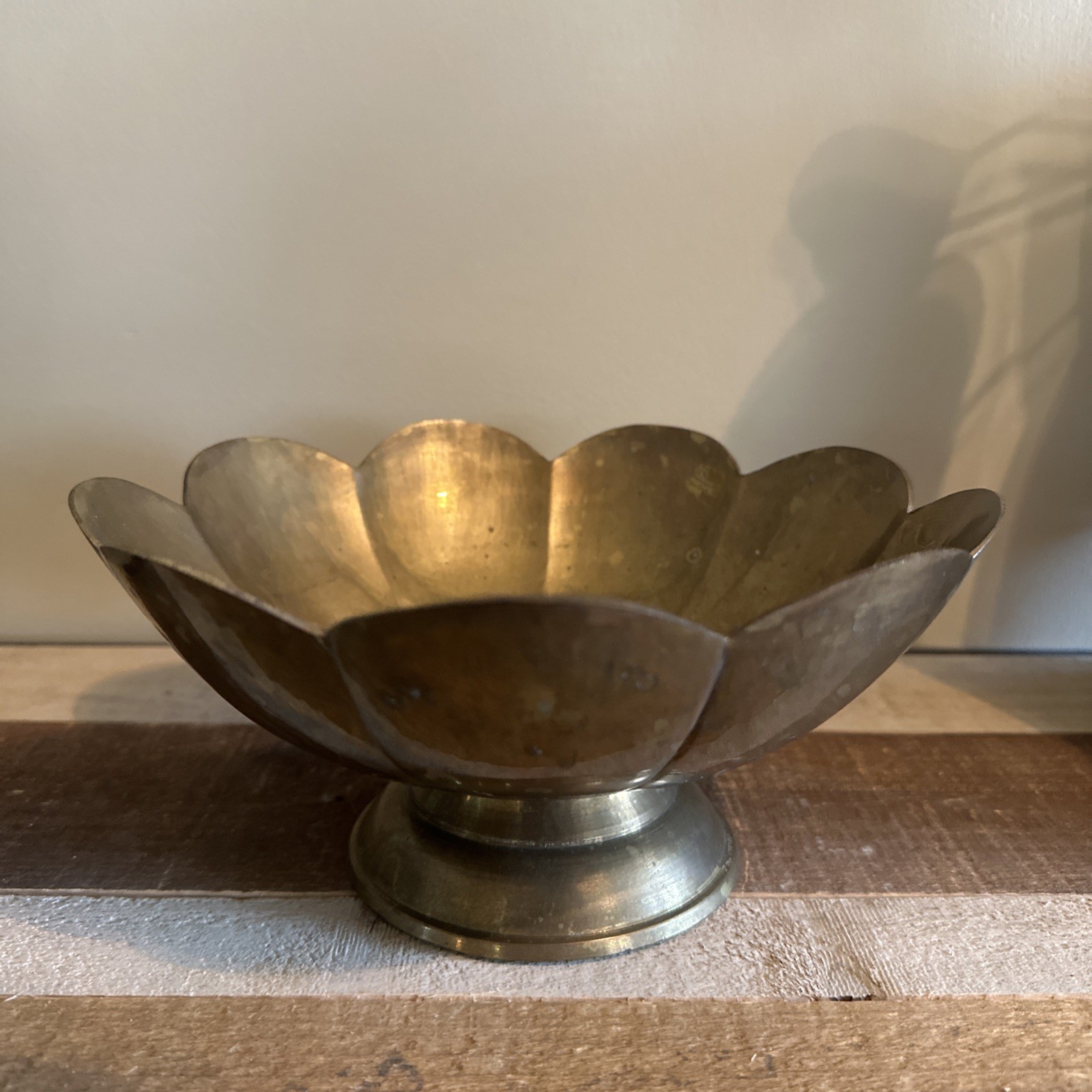 Large Vintage Brass Scalloped Pedestal Centerpiece Display Bowl Made In India