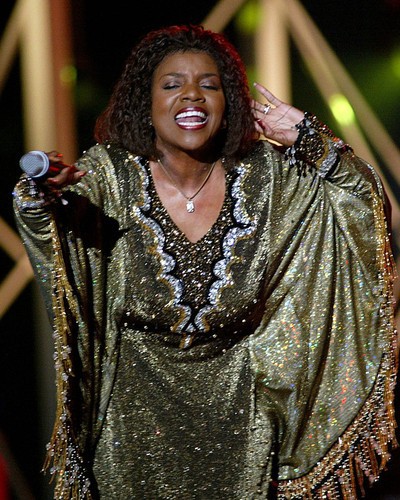 GLORIA GAYNOR classic in silver dress 8x10 inch photo
