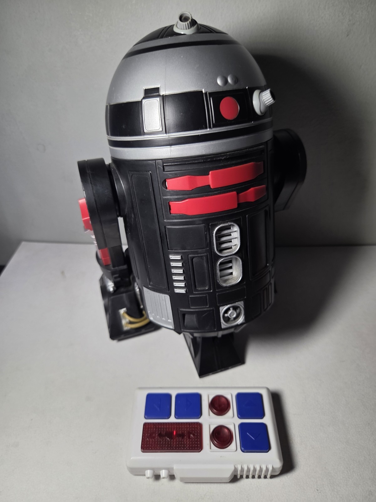 ROBOT Disney Star Wars R2-D2 Black / Red Scheme With Remote Droid Depot Works