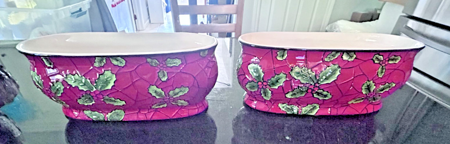Set of 2 Holiday Ceramic Planters – 11” x 5” – Holly & Berries – Oval Centerpiec