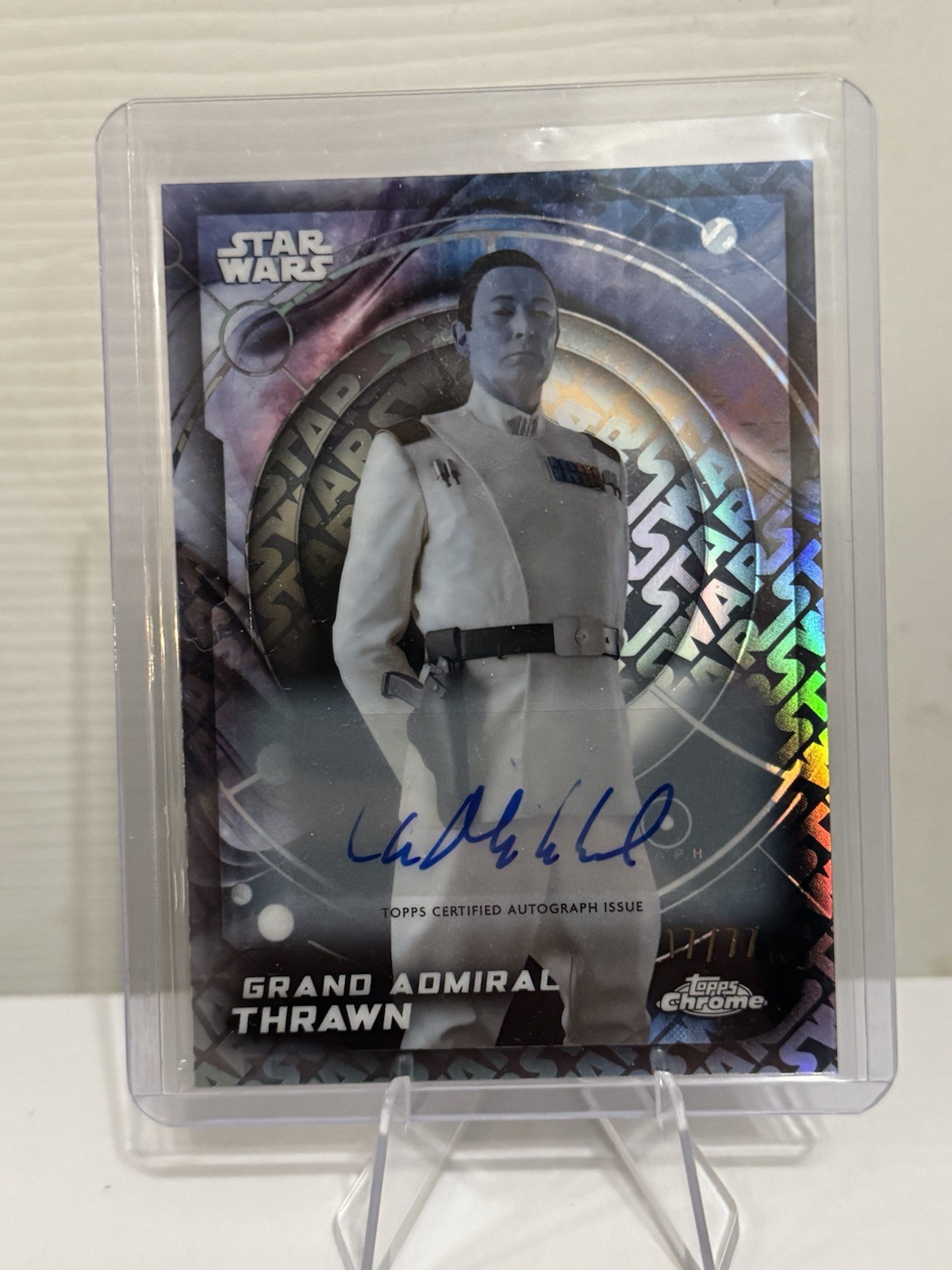 2026 Topps Chrome Star Wars Logofractor Auto #33 Grand Admiral Thrawn /77 2026 Topps Chrome Star Wars Logofractor Auto #33 Grand Admiral Thrawn /77