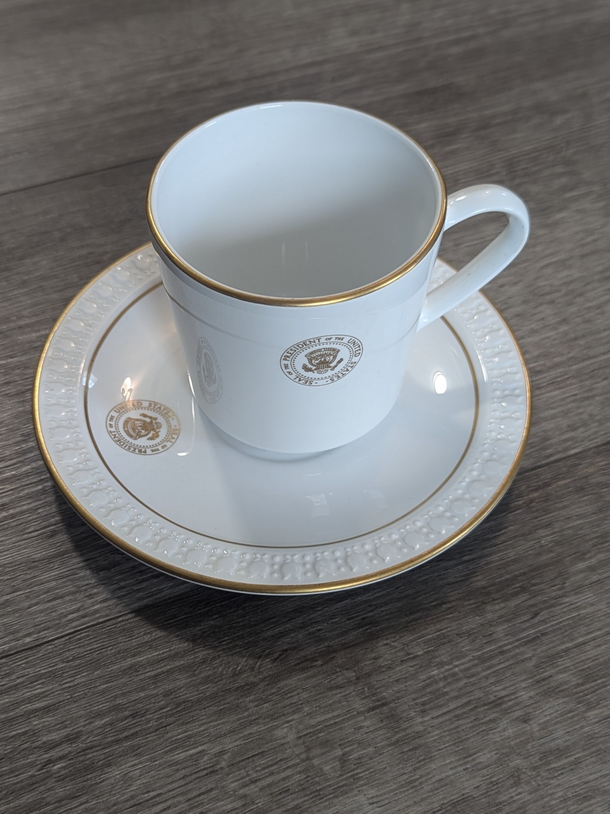 Authentic Air Force One China Presidential Seal Coffee Cup and Saucer Nixon AF1