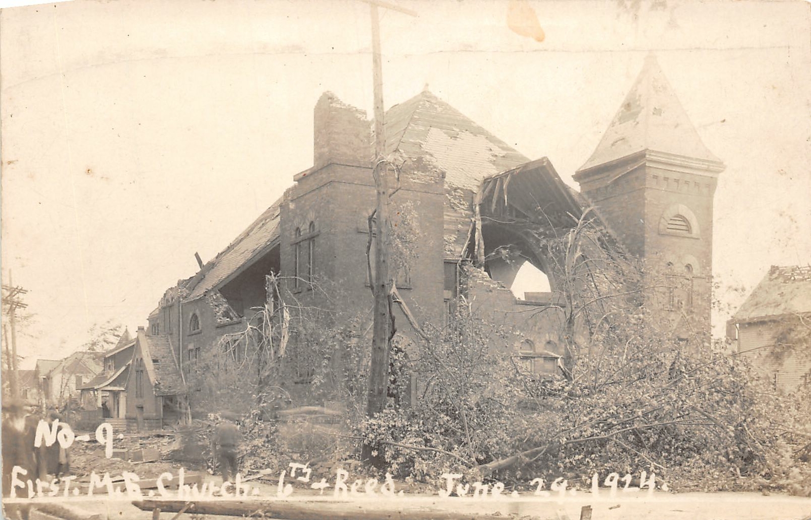 H99/ Lorain Ohio RPPC Postcard 1924 Tornado Disaster First M.E. Church 187