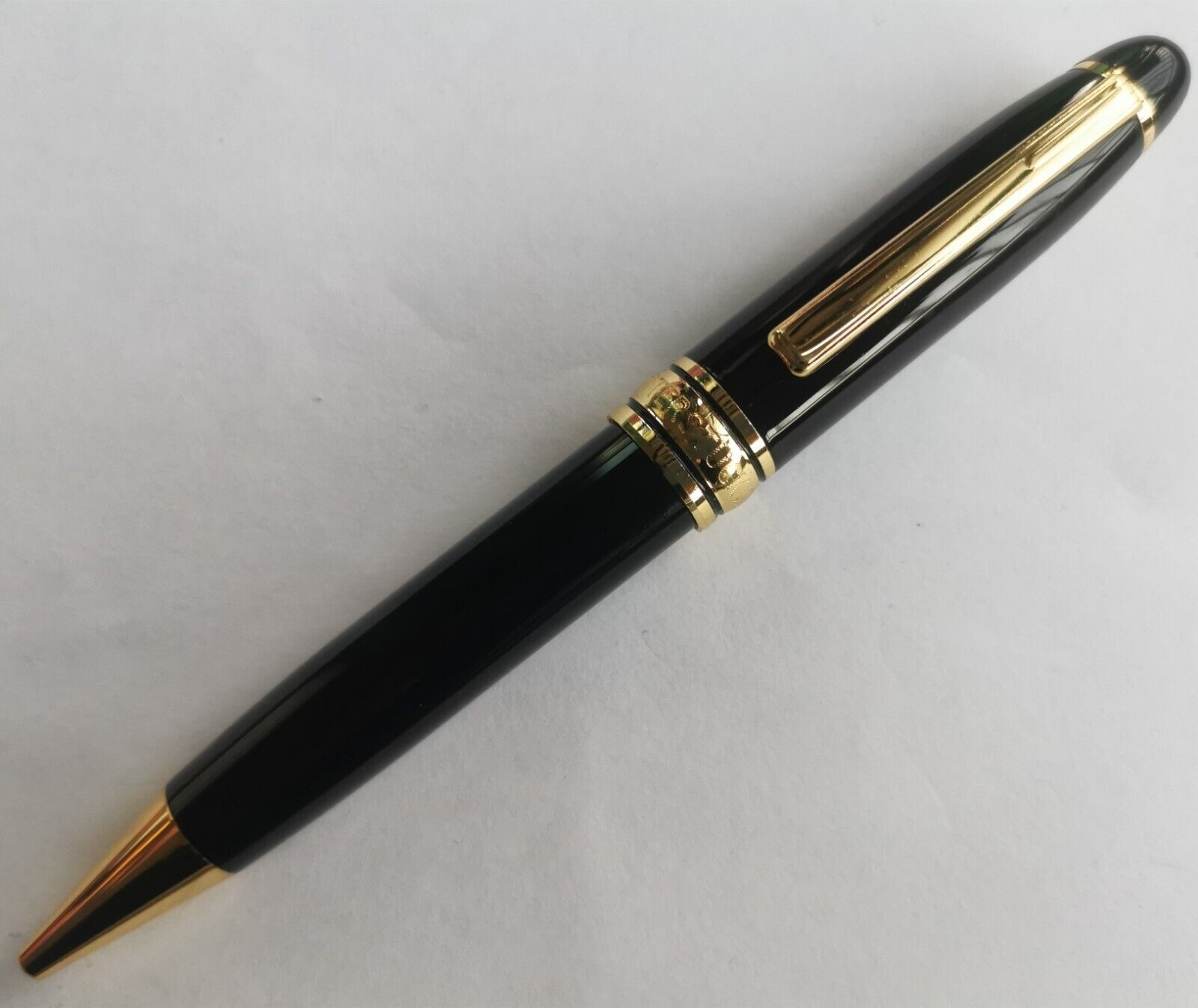 Luxury Le Grande Series Bright Black - Gold Clip 0.7mm Black Ink Ballpoint Pen