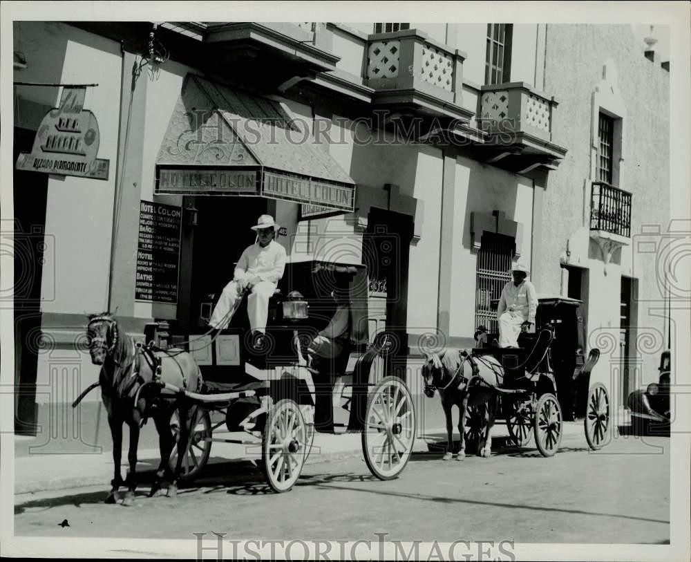 Press Photo Carriage for Hire in Merida, capital of Mexican state of Yucatan. Press Photo Carriage for Hire in Merida, capital of Mexican state of Yucatan.