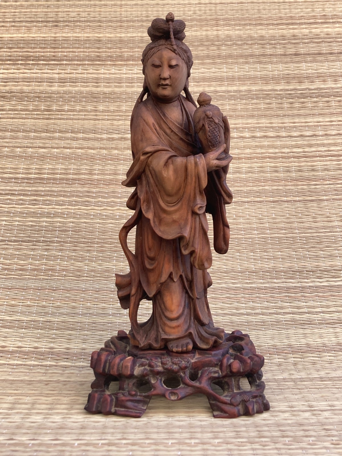 CHINESE WOOD CARVED GUANYIN KWAN- YIN CHINESE WOOD CARVED GUANYIN KWAN- YIN