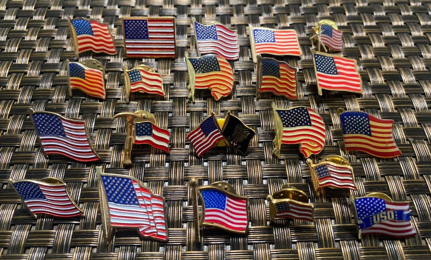 20PC LOT UNITED STATES OF AMERICA USA FLAG PIN COLLECTION L@@K